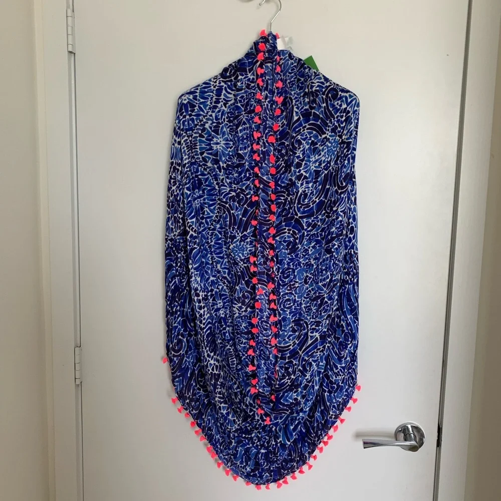 Lilly Pulitzer lightweight infinity